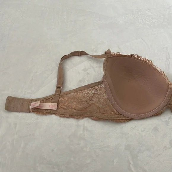 Victoria’s Secret Nude Dream Angels Lined Demi Bra 36D - Picture 6 of 9